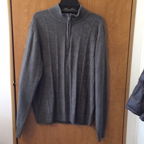 Men’s Zip Top Sweater, Size Large - Picture 1 of 5